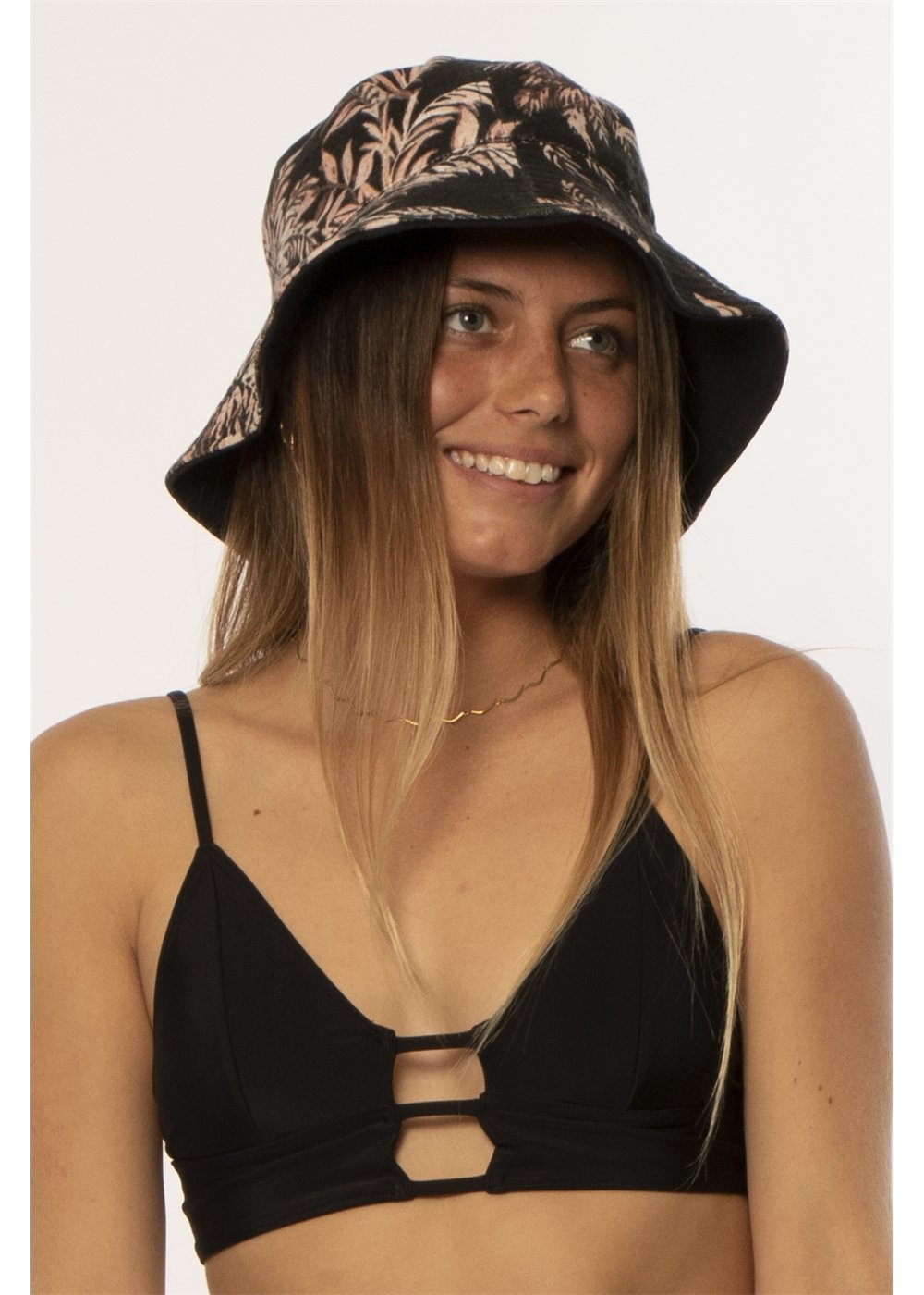 Sisstrevolution Sisstrevolution Sandstorm Bucket Hat