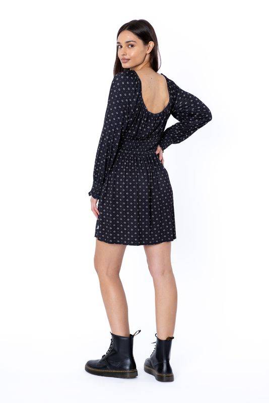 Sisstrevolution Cocoa Beach Knit LS Dress in black with long sleeves and floral print.