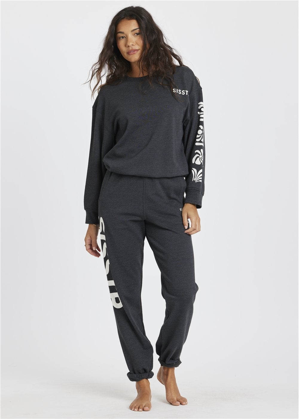 Sisstr Happiness Awaits Crew Fleece - sisstrevolution.co.uk