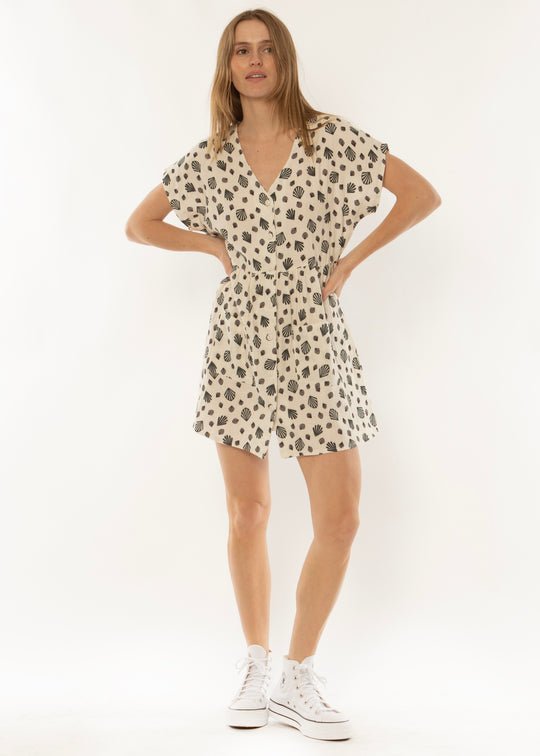 Short-sleeve Sisstrevolution Doheny Woven Dress in Sea Salt with a relaxed fit.